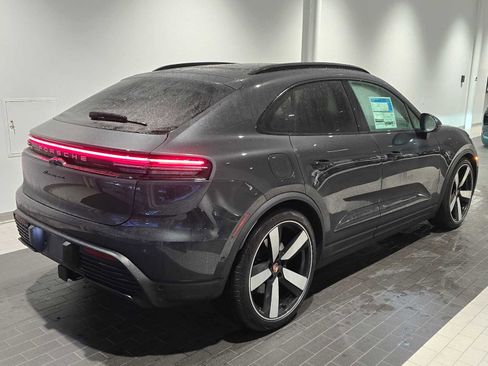 New 2025 Porsche Macan 4S Electric image 7