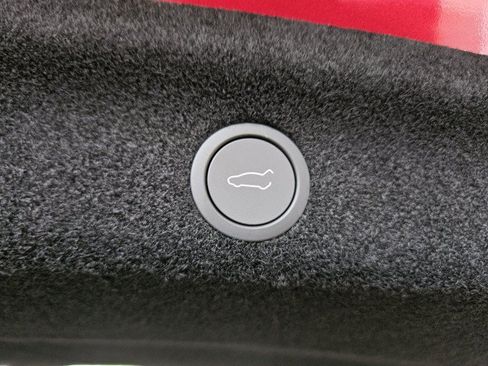 Used 2026 Tesla Model Y 2WD image 11