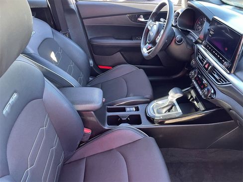 Used 2023 Kia Forte GT-Line w/ GT-Line Technology Package image 10