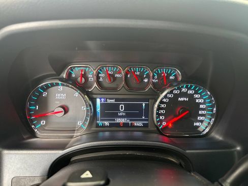 Used 2019 GMC Sierra 1500 SLE w/ SLE Value Package AWD/4WD image 11