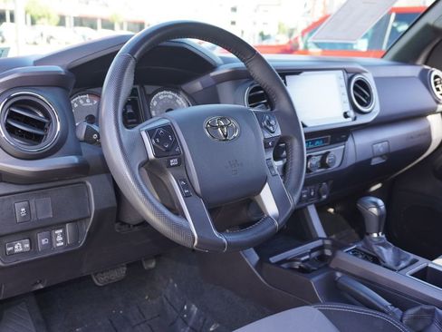 Certified 2023 Toyota Tacoma TRD Off-Road w/ Black Out Package (TMS) AWD/4WD image 11