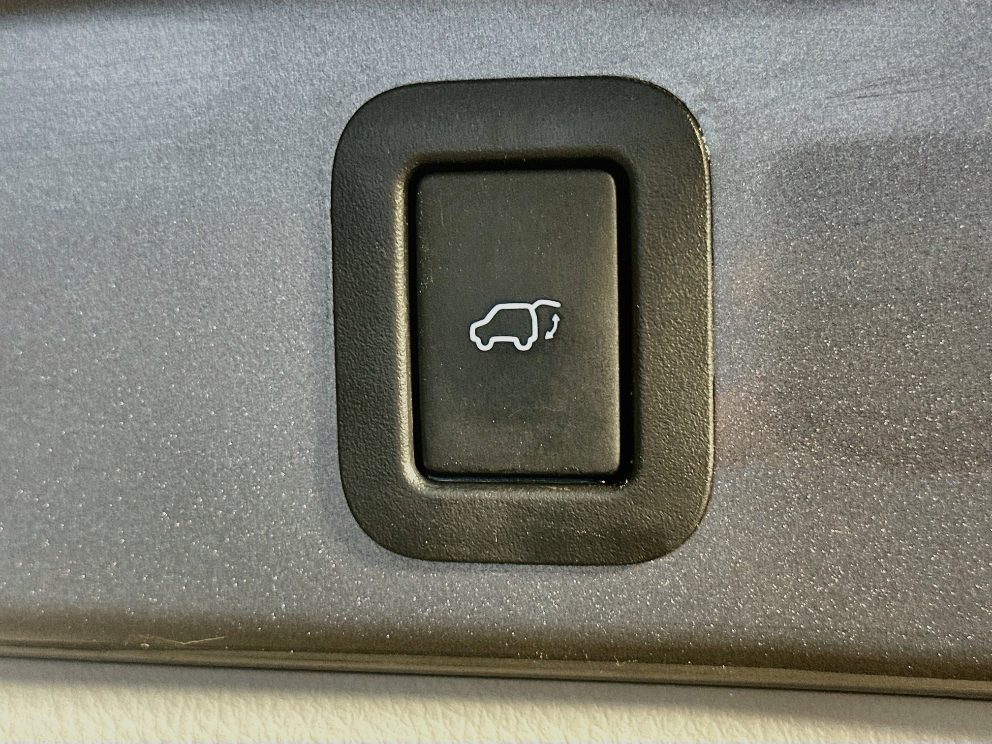 Used 2017 Toyota Highlander XLE w/ Carpet Mat Package AWD/4WD image 31