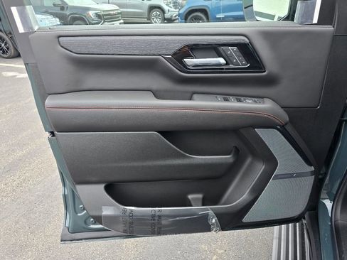 New 2026 GMC Yukon XL AT4 Ultimate AWD/4WD image 13