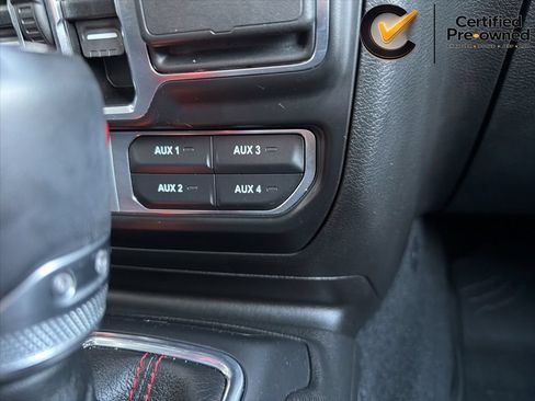 Used 2022 Jeep Wrangler Unlimited Rubicon w/ LED Lighting Group AWD/4WD image 74