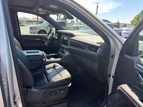 Used 2022 GMC Yukon XL Denali w/ Max Trailering Package AWD/4WD image 36