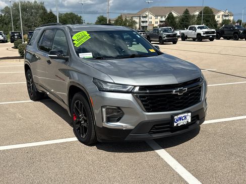 Used 2023 Chevrolet Traverse Premier w/ Redline Edition AWD/4WD image 11