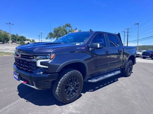 Certified 2022 Chevrolet Silverado 1500 ZR2 w/ Technology Package AWD/4WD image 9