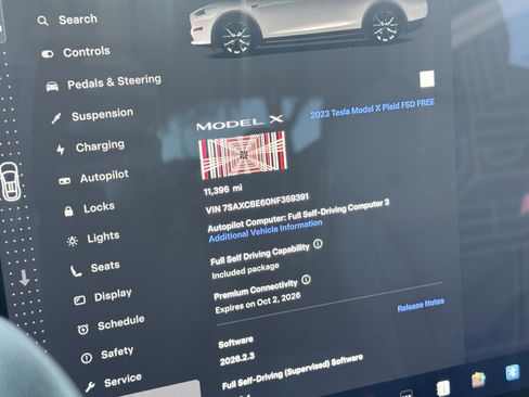Used 2022 Tesla Model X Plaid image 97
