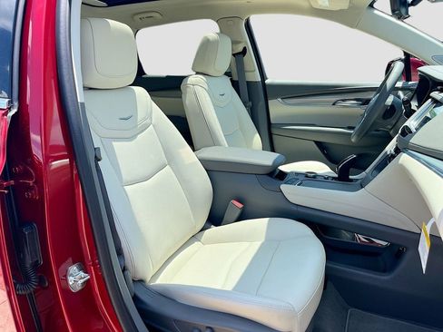 New 2026 Cadillac XT5 Premium Luxury w/ Driver Assist Package FWD image 32
