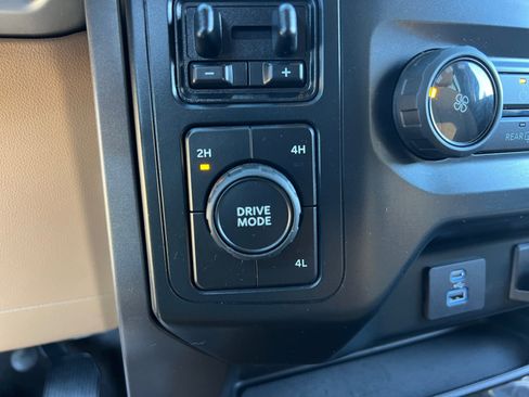 Used 2022 Ford F150 XLT w/ Trailer Tow Package image 30