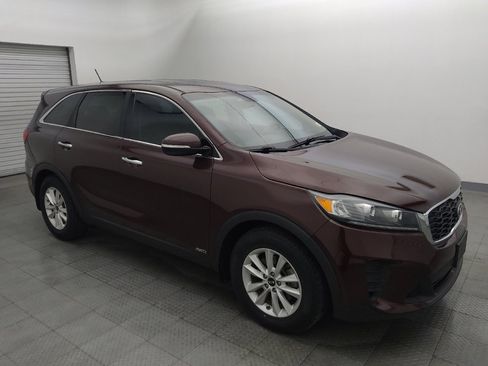 Used 2019 Kia Sorento AWD V6 image 11