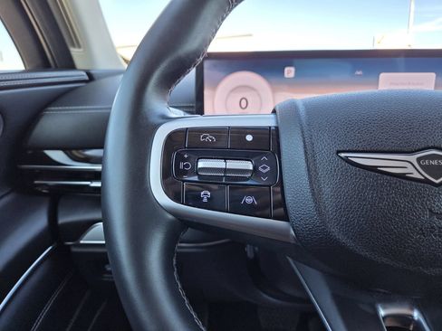 Used 2025 Genesis GV80 2.5T Standard AWD/4WD image 40