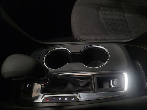 Used 2023 Chevrolet Equinox LT w/ Driver Convenience Package image 26