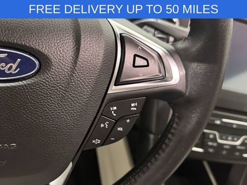 Used 2018 Ford Fusion SE w/ Equipment Group 602A FWD image 7