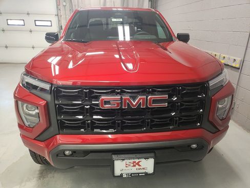 New 2026 GMC Canyon Elevation w/ Convenience Package image 6