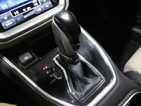 Used 2023 Subaru Outback Limited image 28