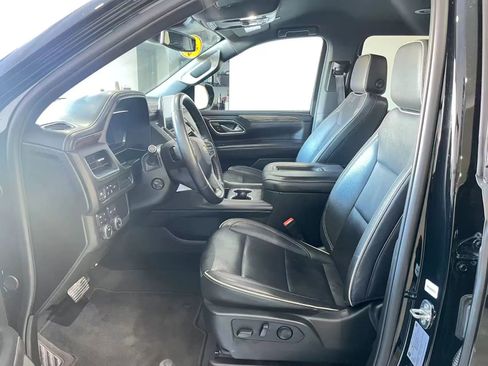 Used 2024 Chevrolet Suburban Premier image 9