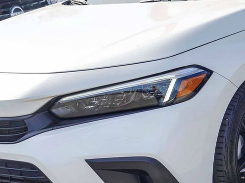 Used 2024 Honda Civic Sport image 8