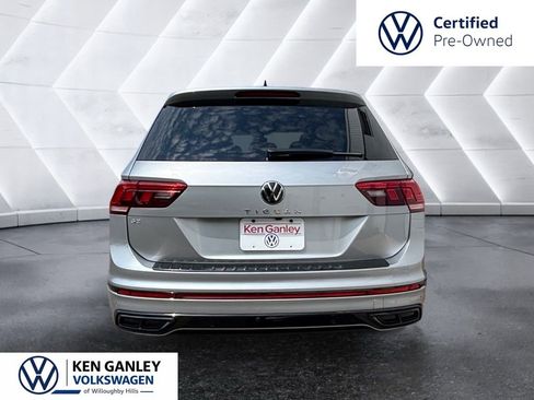 Used 2023 Volkswagen Tiguan SE R-Line FWD image 3