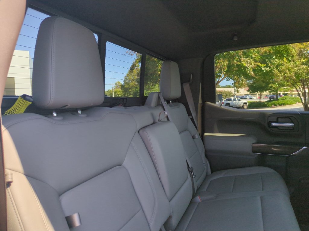 Used 2020 Chevrolet Silverado 1500 RST AWD/4WD image 31