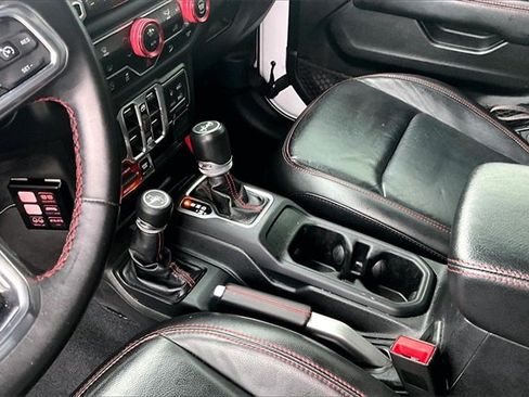 Used 2018 Jeep Wrangler Unlimited Rubicon image 15