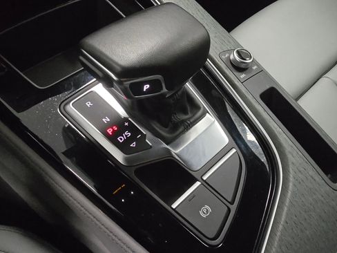 Used 2022 Audi A4 2.0T Premium Plus w/ Premium Plus Package image 17
