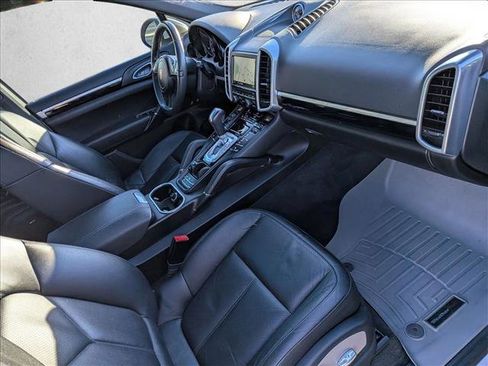 Used 2014 Porsche Cayenne image 21