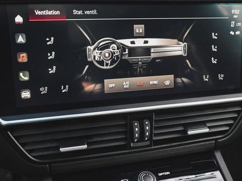 Used 2023 Porsche Cayenne image 21