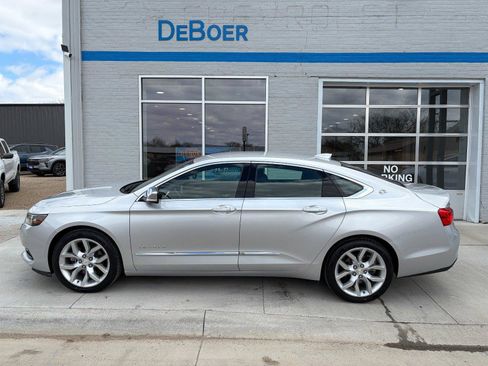 Used 2017 Chevrolet Impala Premier FWD image 2