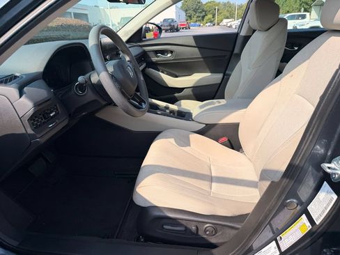 Used 2024 Honda Accord EX image 5