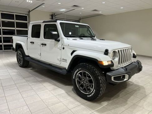 Used 2022 Jeep Gladiator Overland w/ Popular Equipment Package image 7
