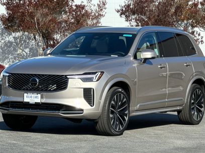 New 2026 Volvo XC90 B5 Ultra w/ Protection Package Premier