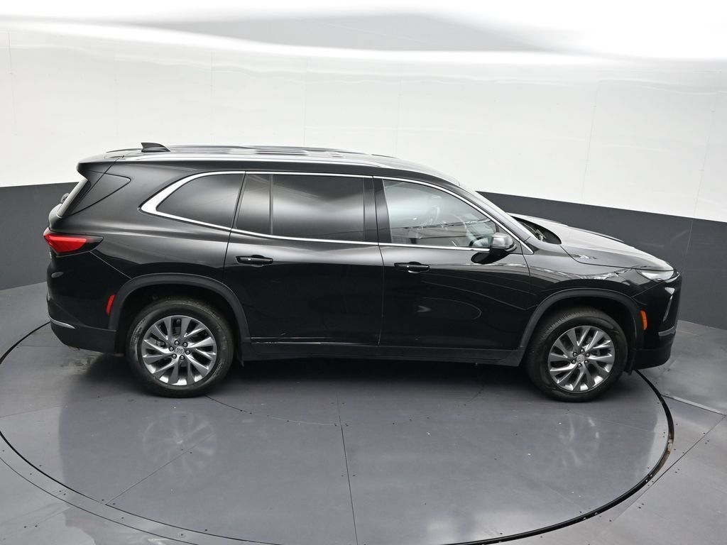 Used 2025 Buick Enclave Preferred w/ Power Package FWD image 20