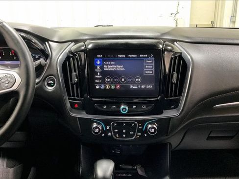 Used 2023 Chevrolet Traverse RS w/ LPO, Floor Liner Package AWD/4WD image 6