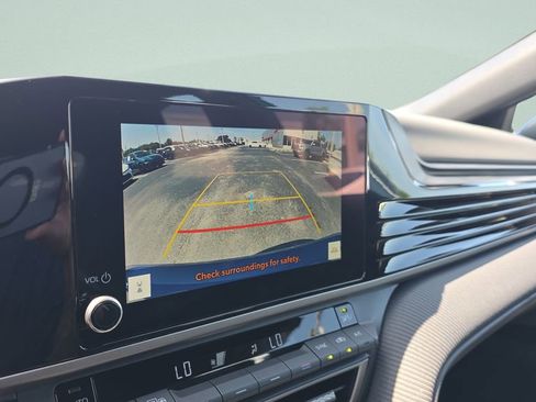 Used 2026 Toyota Camry SE FWD image 16