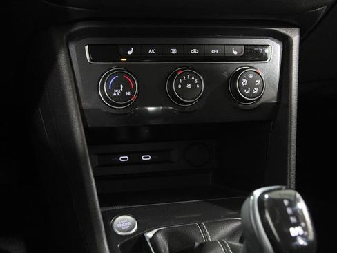 Certified 2022 Volkswagen Tiguan S image 13