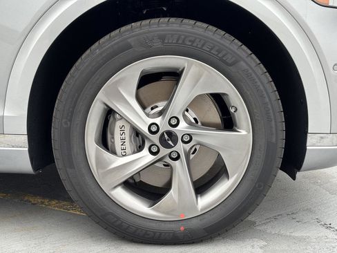 New 2026 Genesis GV70 2.5T Advanced image 5