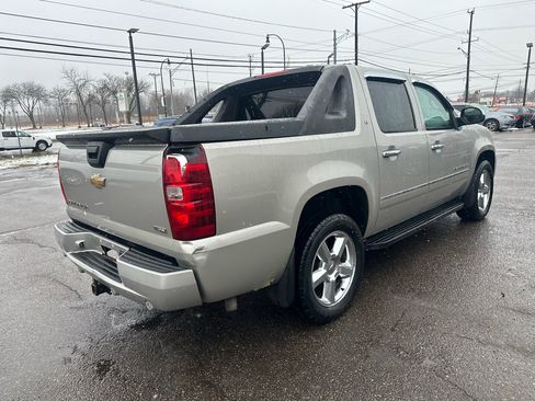 Used 2007 Chevrolet Avalanche LT w/ LT Preferred Equipment Group image 7