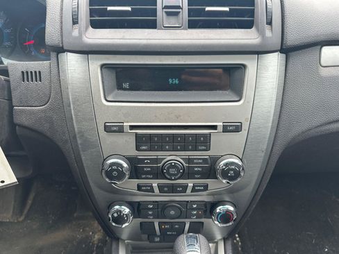 Used 2011 Ford Fusion SE w/ 202A Rapid Spec Order Code FWD image 14