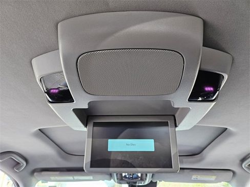 Used 2022 Honda Pilot Touring image 12