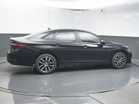 New 2026 Volkswagen Jetta SE FWD image 8