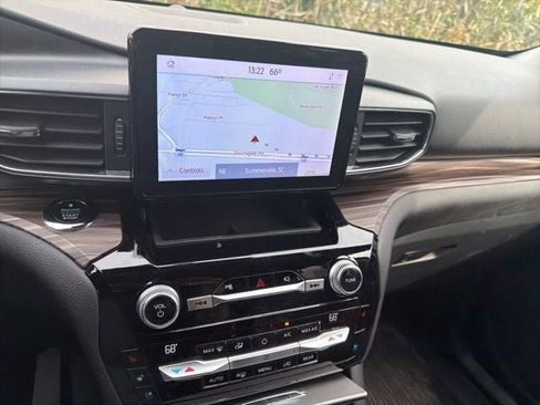 Used 2021 Ford Explorer Limited w/ Equipment Group 301A image 20