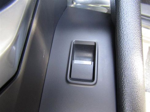 Used 2020 Jaguar E-PACE image 29