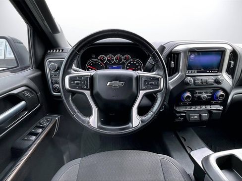 Used 2021 Chevrolet Silverado 1500 RST image 10