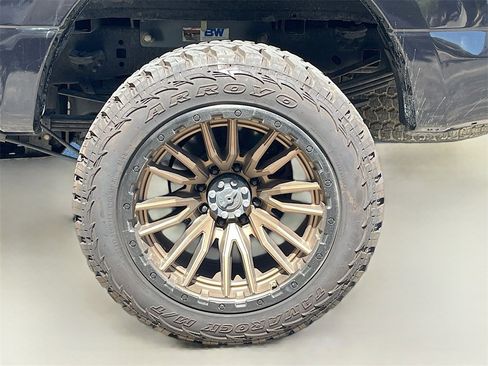 Used 2021 Ford F350 Lariat w/ Chrome Package image 29