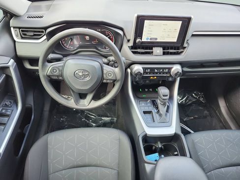 Used 2025 Toyota RAV4 XLE FWD image 17