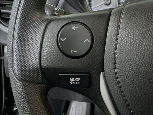 Used 2014 Toyota Corolla L image 16