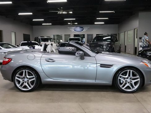 Used 2015 Mercedes-Benz SLK 250 image 13