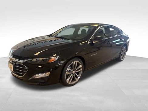 Used 2025 Chevrolet Malibu LT image 1