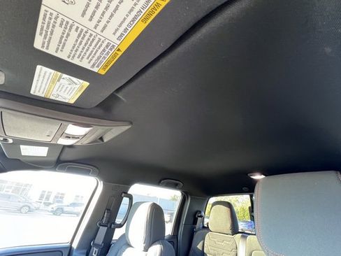 Used 2023 Nissan Frontier PRO-4X w/ Pro Convenience Package image 10